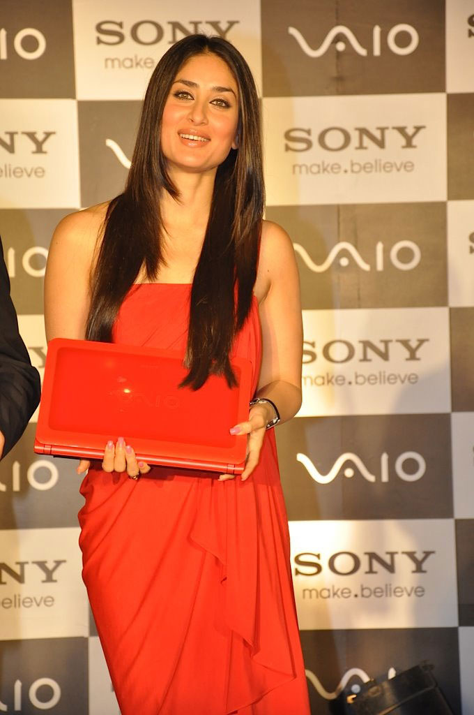 Kareena launches Sony Vaio laptops pictures | Picture 45845